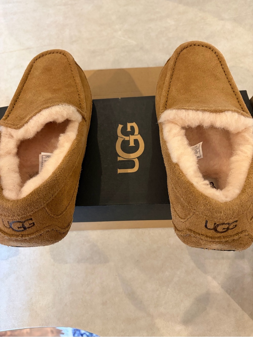 UGG Chestnut Kids Tasman Shearling-Lined Slippers